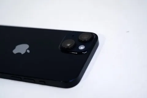 iPhone14 256GB ミッドナイト MPVW3J/A ジャンク 中古美品  現状販売 SIMフリーの画像（2）