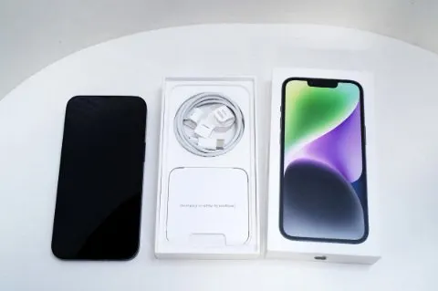 iPhone14 256GB ミッドナイト MPVW3J/A ジャンク 中古美品  現状販売 SIMフリーの画像（3）