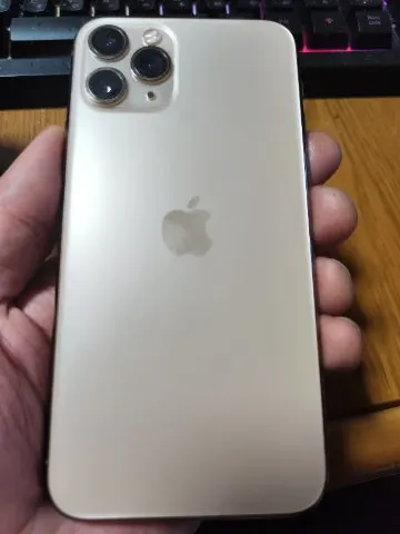 iPhone11pro 64GB   赤ロムの画像（1）