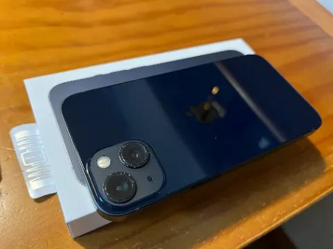 ◾️サムライ様◾️iphone13 128GB ミッドナイト (auで利用制限)の画像（3）
