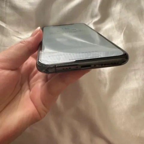 iPhone11pro 64GB ジャンクの画像（2）