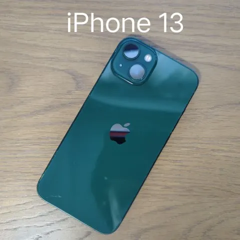 iPhone13 グリーン ジャンク（32051）¥19,000（たゆさんの出品