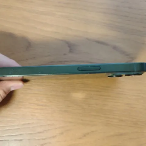 iPhone13 グリーン ジャンクの画像（2）