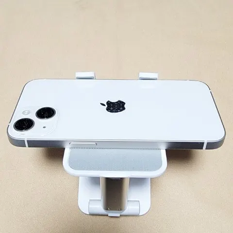 藤原様専用iPhone13 Softbank 256GB スターライト 赤ロム 送料無料の画像（1）