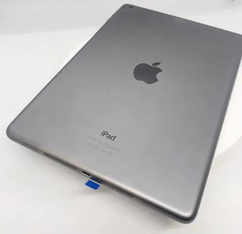 iPad Air WiFi 16GBの画像（3）