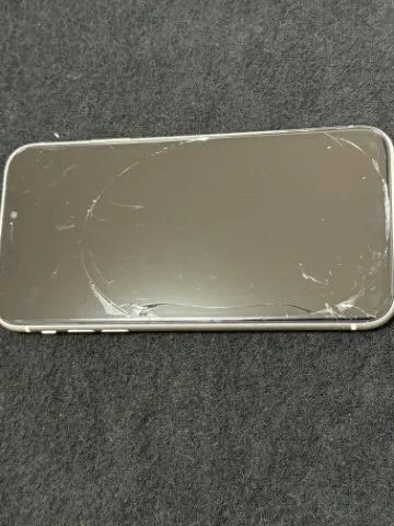 iPhone 11 64GB White simフリー ジャンク(33573)¥8,000(S iPhone 11 64GB White simフリー ジャンク(33573)¥8,000(S