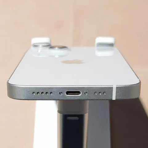iPhone14 Softbank スターライト 256GB 赤ロム 送料無料の画像（1）