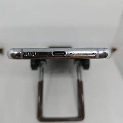 Galaxy s21+ SCG10 au ファントムシルバーの画像（4）