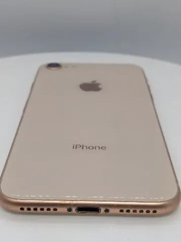 iPhone 8 256GBの画像（1）