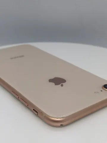 iPhone 8 256GBの画像（3）
