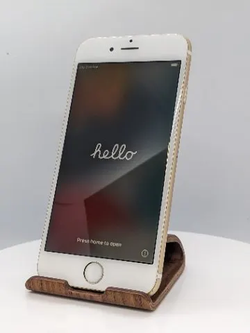 iPhone 6s 64GBの画像（0）