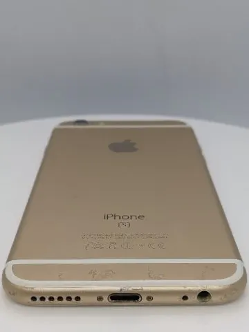 iPhone 6s 64GBの画像（1）