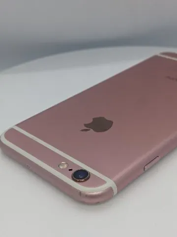 iPhone 6s 64GBの画像（4）