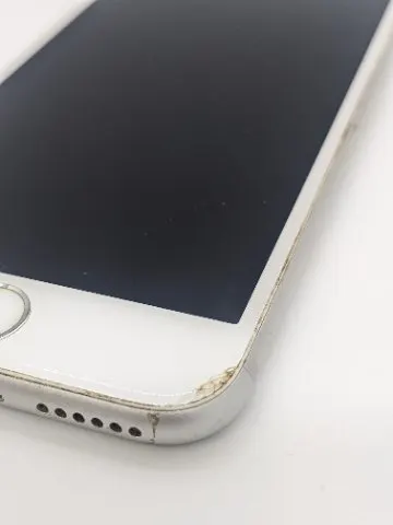 iPhone 6s 64GBの画像（1）