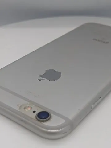 iPhone 6s 64GBの画像（4）
