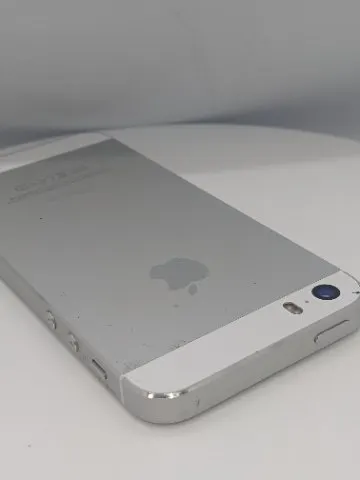 iPhone 5s 32GBの画像（2）