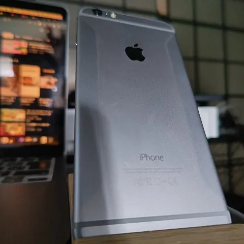 iPhone　特大サイズの画像（1）