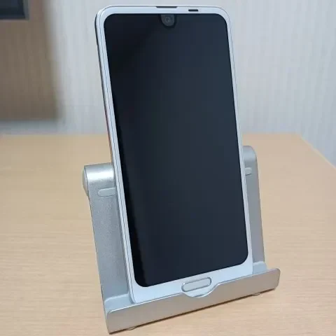 AQUOS R2 706SH 4GB/64GB SIMロック解除不可 赤ロムの画像（0）