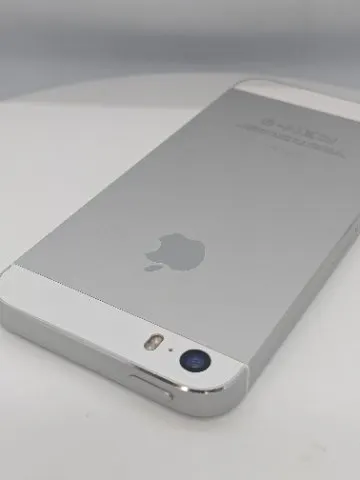iPhone 5s 32GBの画像（2）