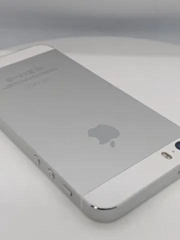 iPhone 5s 32GBの画像（3）
