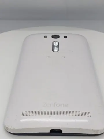 ASUS Zenfone 2 Laserの画像（2）