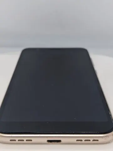 ASUS Zenfone Liveの画像（1）