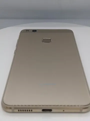 HUAWEI P10 liteの画像（1）
