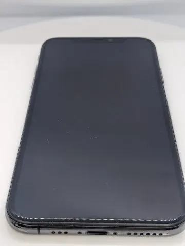 iPhone XS 64GBの画像（1）