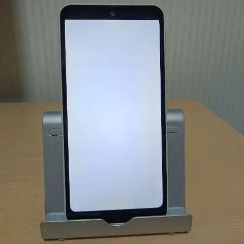 【赤ロム】AQUOS wish A104SH 4GB/64GB SIMフリーの画像（1）