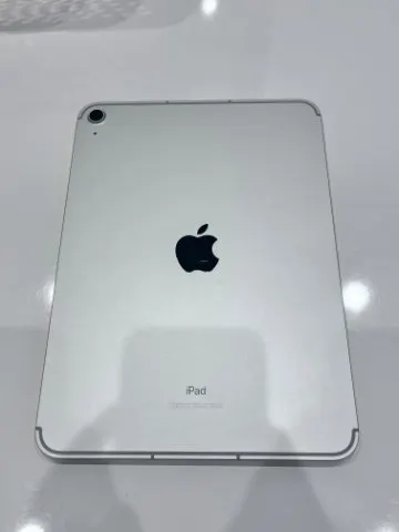 iPad(第10世代) 64BG セルラーモデル　ジャンクの画像（3）