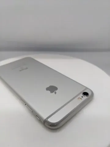 【整備済】iPhone 6s 64GBの画像（3）