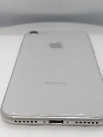 【整備済】iPhone 8 64GBの画像（2）