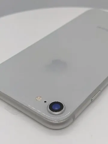 【整備済】iPhone 8 64GBの画像（3）