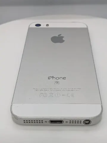 【整備済】iPhone SE 32GBの画像（1）