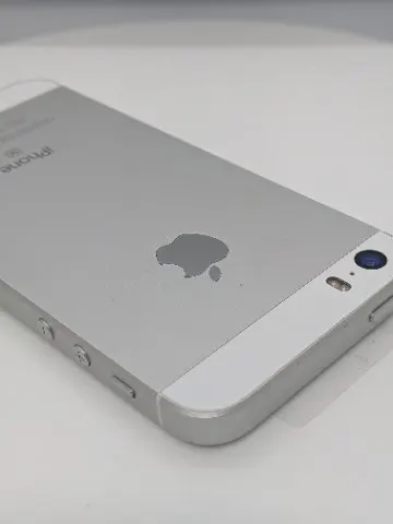 【整備済】iPhone SE 16GBの画像（3）