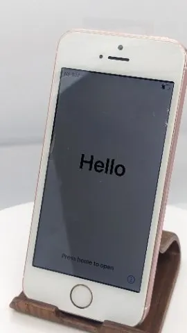 【整備済】iPhone SE 64GBの画像（0）