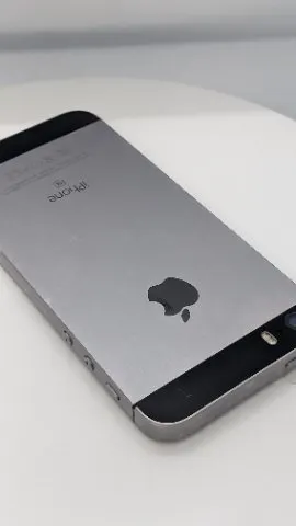 【整備済】iPhone SE 16GBの画像（2）
