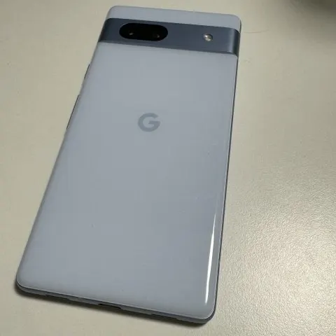 Google Pixel 7a［赤ロム］の画像（3）
