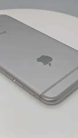 iPhone 6s 16GBの画像（2）