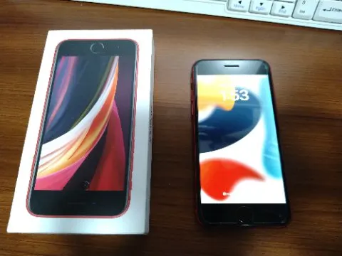 【解除済】iPhoneSE 第2世代 64GB（楽天モバイルで運用しておりました）の画像（0）