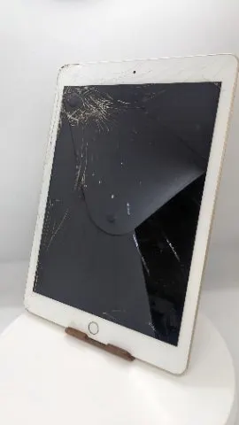 iPad5 32GBの画像（0）