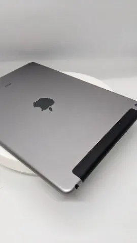 iPad Air 2 64GB ＋cellularの画像（2）