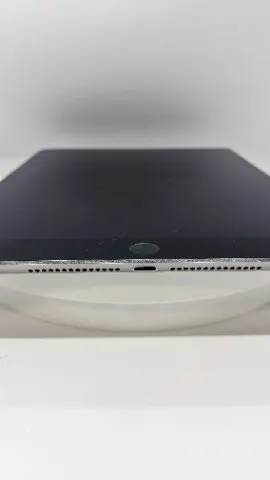 iPad Air 2 64GB ＋cellularの画像（4）