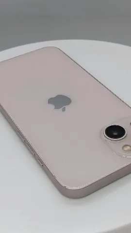 iPhone 13 256GBの画像（4）