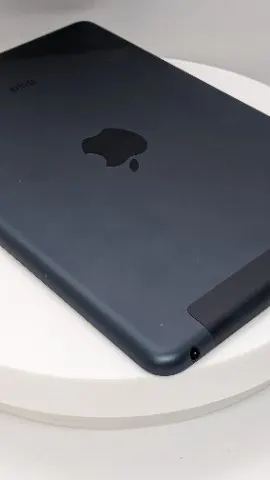 iPad mini Wi-Fi + Cellular 32GBの画像（3）