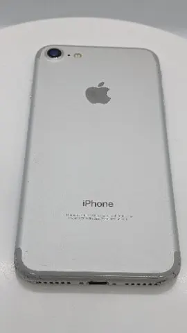 iPhone 7 32GBの画像（1）