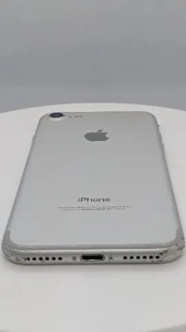 iPhone 7 32GBの画像（2）