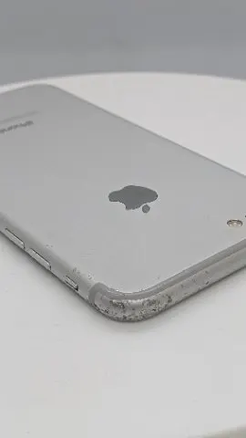 iPhone 7 32GBの画像（4）