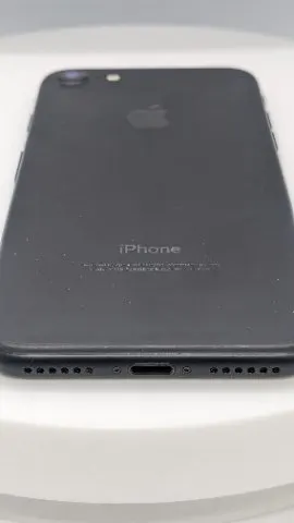 iPhone 7 32GBの画像（2）