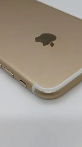 【バッテリー100％】iPhone 7 128GBの画像（4）